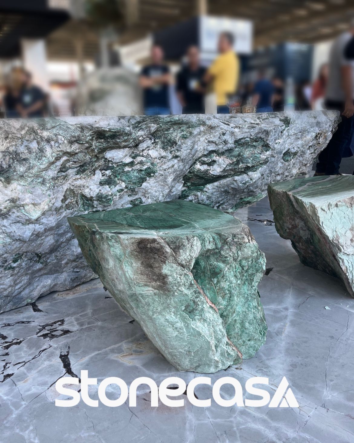 Mesa e Banco Era das Pedras | A Era das Pedras Stone Casa® — Pedras Naturais Eco-Friendly Mesa e Banco Era das Pedras — A Era das Pedras Stone Casa® eco-friendly